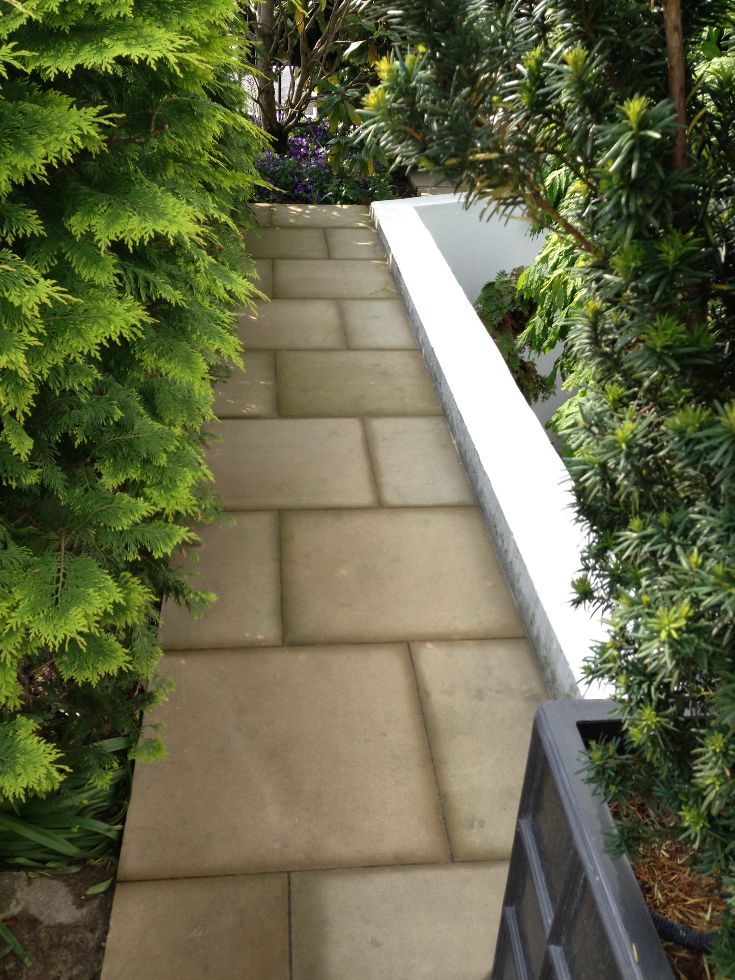 Garden feature